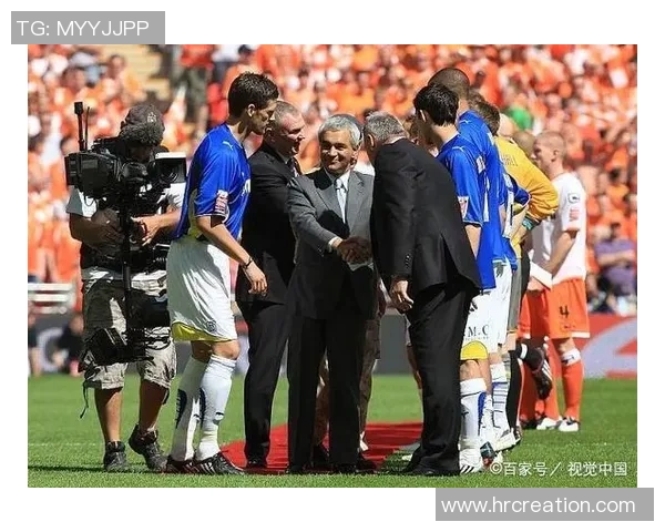 卡拉巴与希腊人对决揭幕赛精彩纷呈引发球迷热议